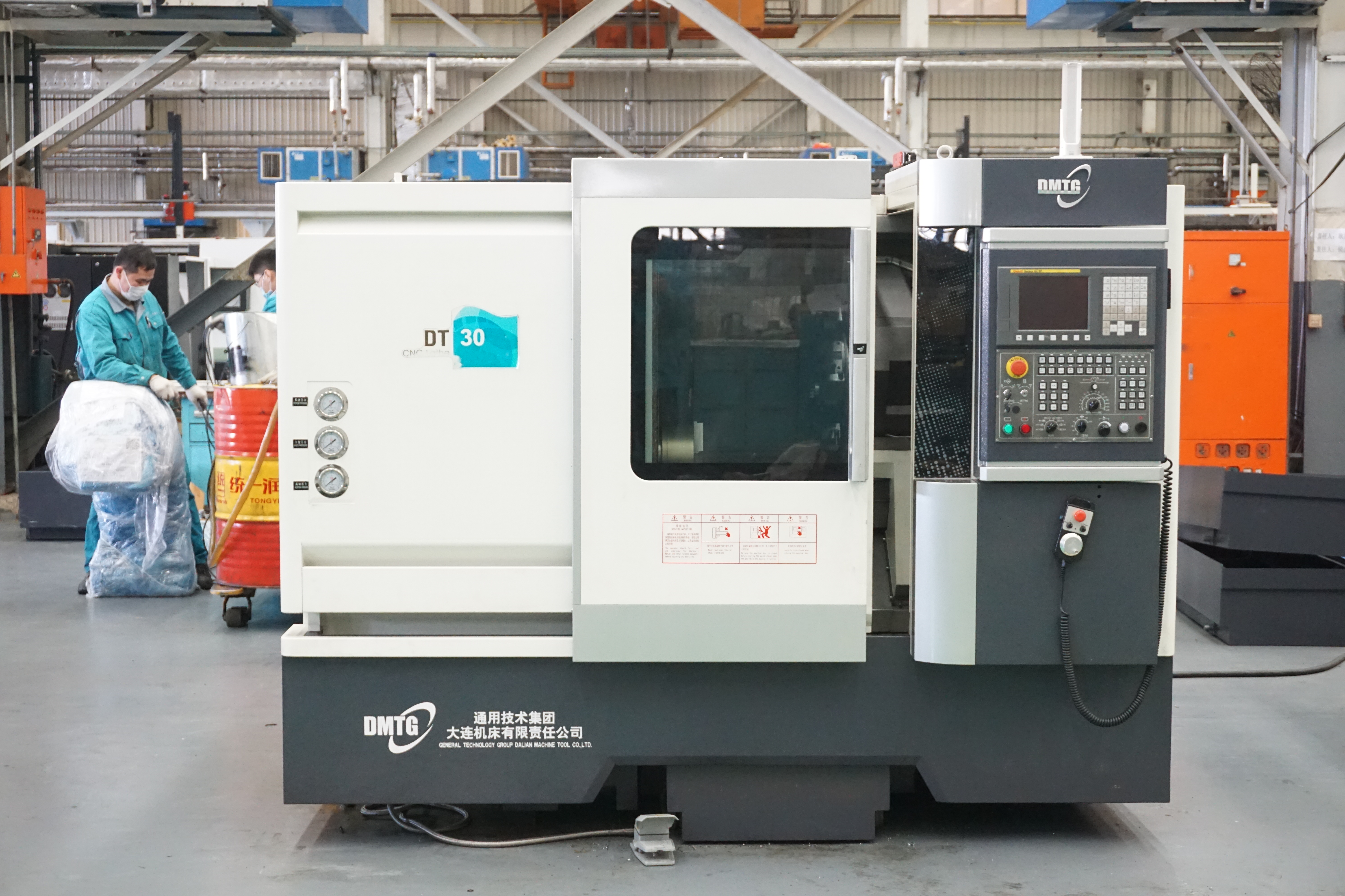 DT-30 Yatay CNC Torna Eğimli Yataklı CNC Torna Makinesi